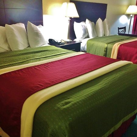 Travel Inn & Suites Atlanta Texas Esterno foto